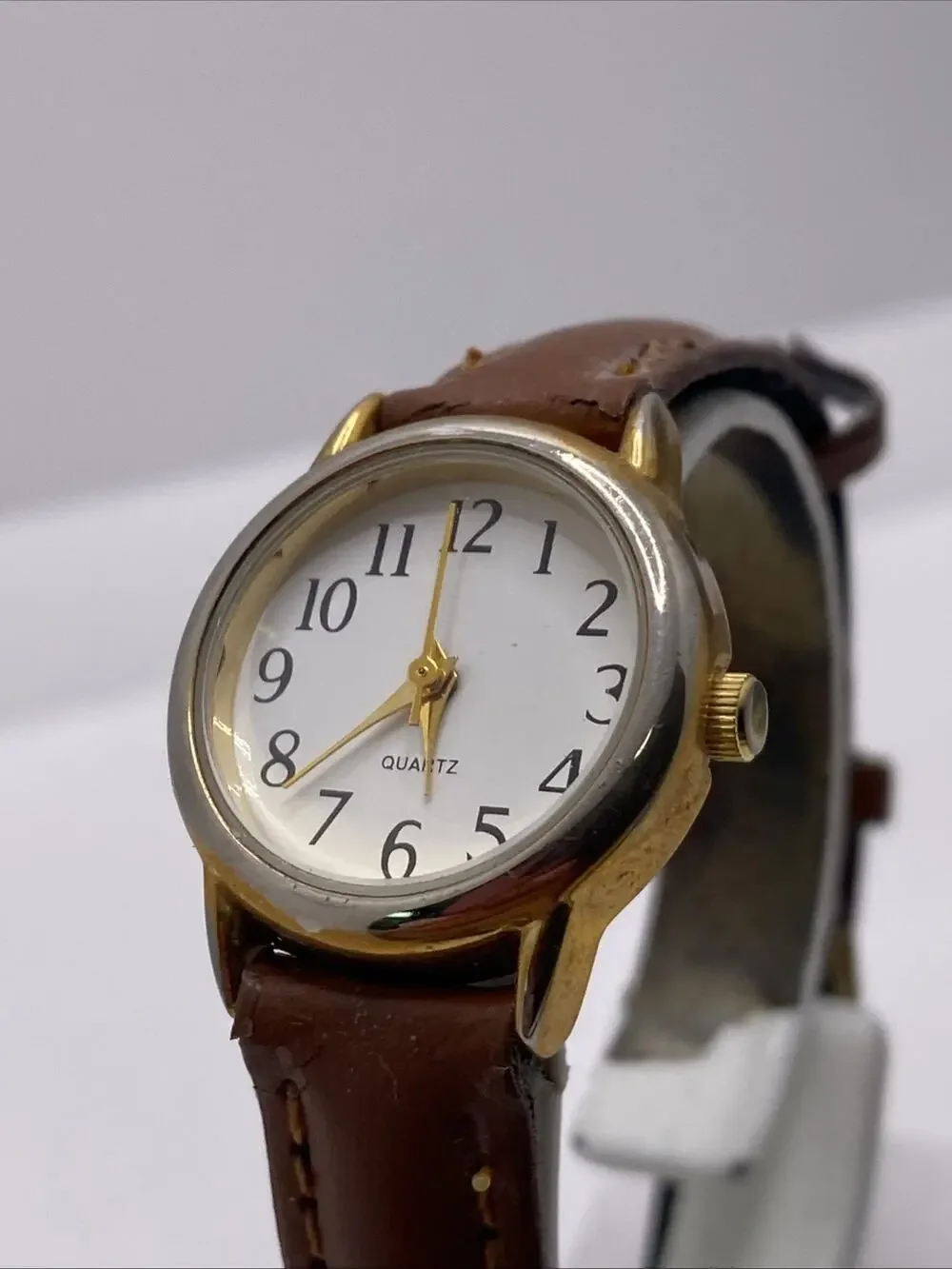 Womens Gold Tone Brown Leather Watch Works New Battery